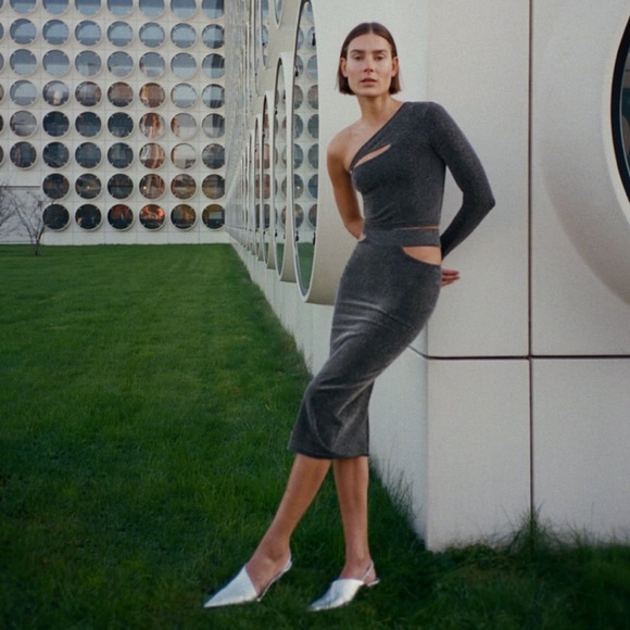 NWT ZARA CUT OUT SKIRT WITH METALLIC THREAD BLACK/SILVER SIZE M-L NWT - Picture 3 of 8